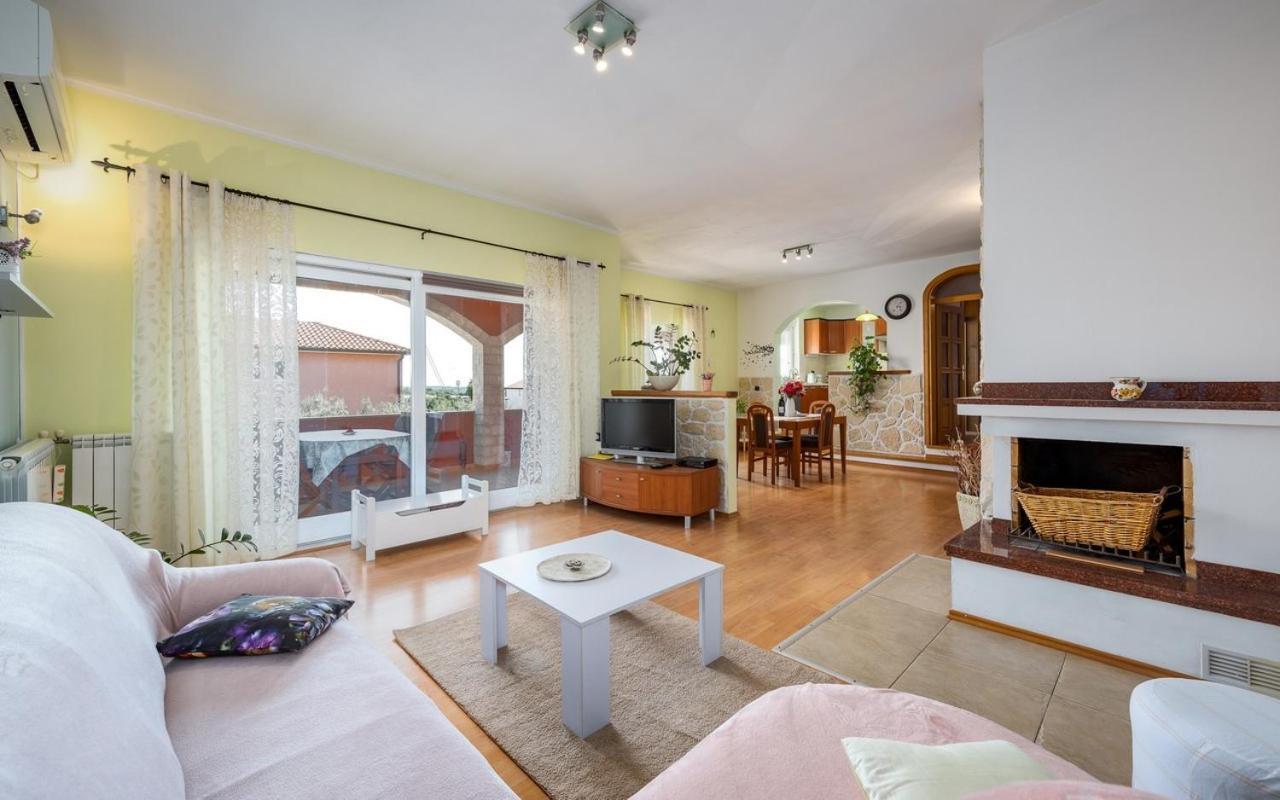 Iva House With Apartment อูมัค ภายนอก รูปภาพ